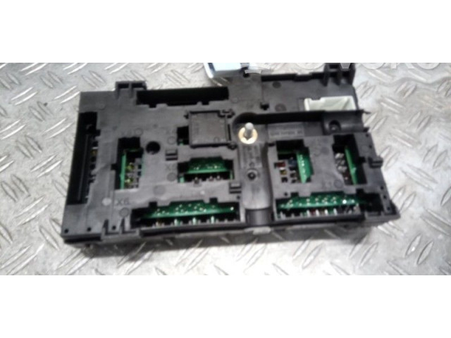 Блок предохранителей  6114682807401, 6114682807401   BMW X3 G01    