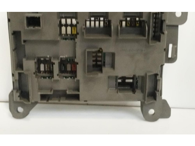 Pojistková skříňka 92779951040101 BMW X6 E71 2010