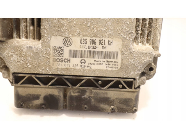 Блок управления двигателем Блок управления 0281013226 Volkswagen Jetta V