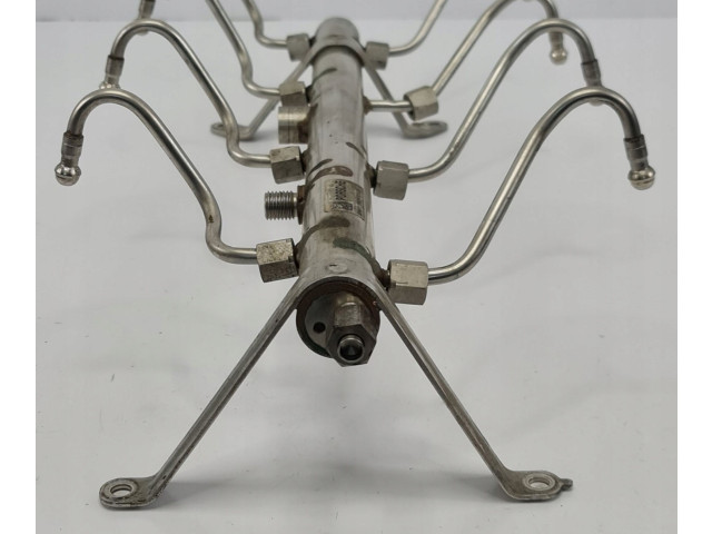 Магистральная трубка топлива