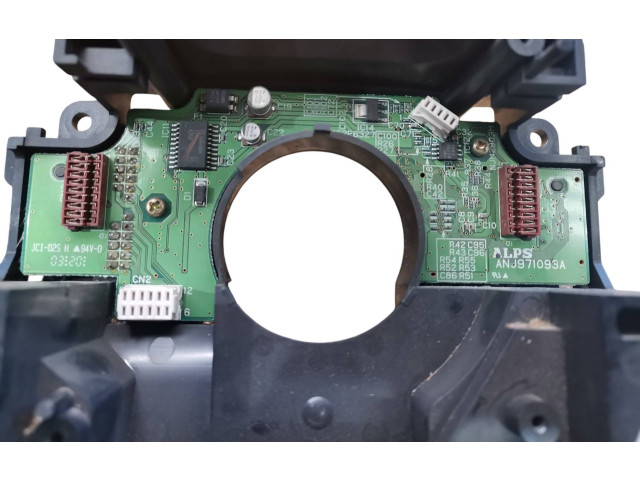 Ручка стеклоочистителей 30658614   Volvo V70