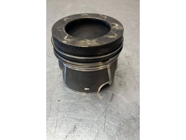 Píst 40353620 Volkswagen Tiguan