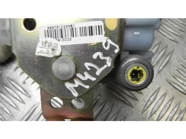 Передний ремень безопасности