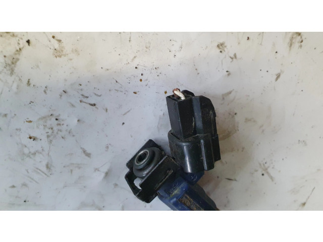 Vstřikovač 3531028000 Hyundai ix20 pro benzínový motor 1.4