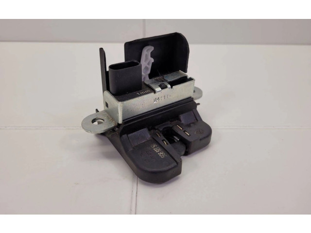 Замок багажника 5G6827505    Volkswagen Golf VII 2013 - 2019 года