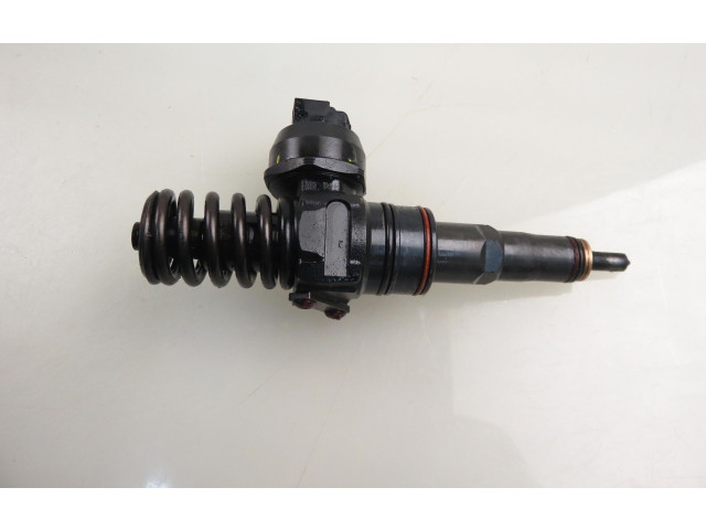 Форсунка 0414720039, 038130073AL    Audi A3 S3 8L  ASZ 