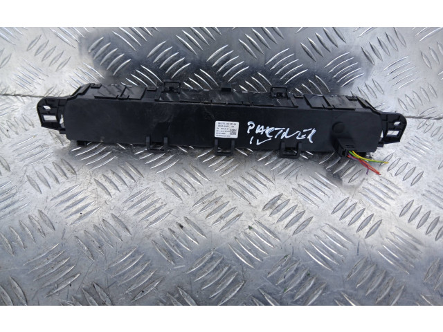 Блок управления климат-контролем 98075413ZD   Peugeot Partner III