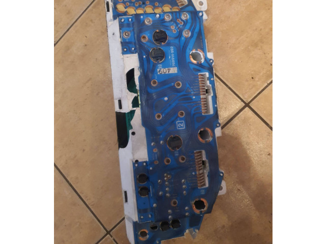 Панель приборов 769216250, 69719080   Mazda 323 F       