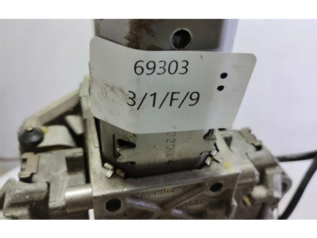 Ось рулевого колеса 524847   Volkswagen Phaeton