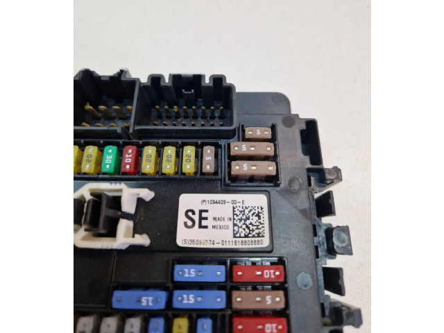 Pojistková skříňka 109440900E, 109440900F Tela Model S 2018