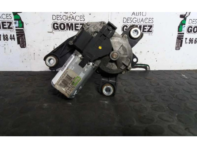 Моторчик заднего дворника 09225634    Opel Combo C