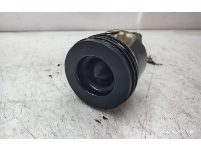  Поршень с шатуном    Honda CR-V  