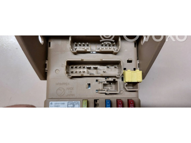 Блок предохранителей 82201FG000, LB101100B   Subaru Forester SH    