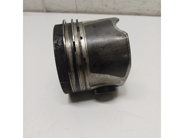 Píst 0832GA   Audi A7 S7 4K8  pro naftový motor 3.0  