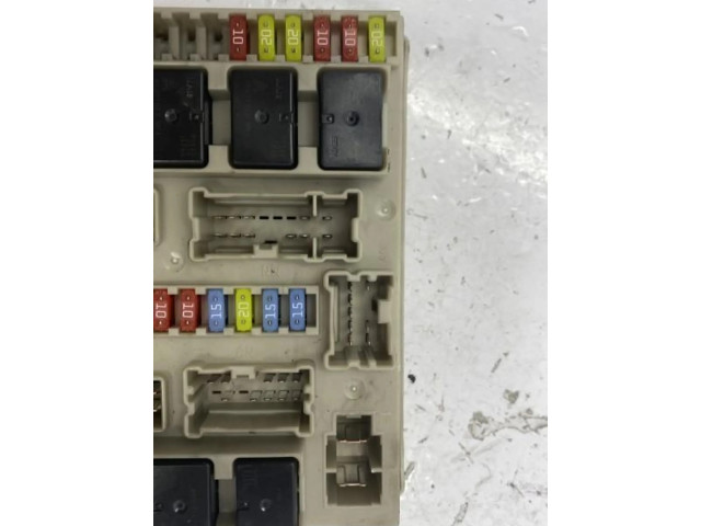 Pojistková skříňka Řídící jednotka BSM 91090784674658B Renault Grand Modus 2009