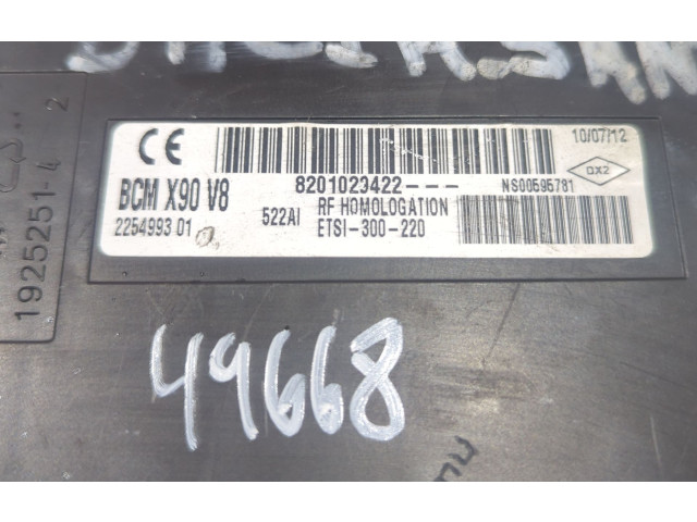 Блок управления 8201029422 Dacia Sandero