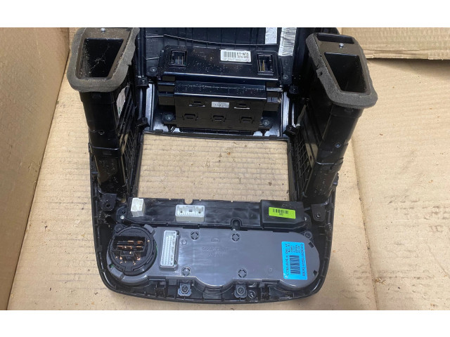 Дисплей    957101H100, 972501H201EQ   KIA Ceed