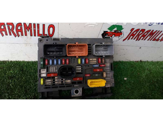 Блок предохранителей Citroen C5