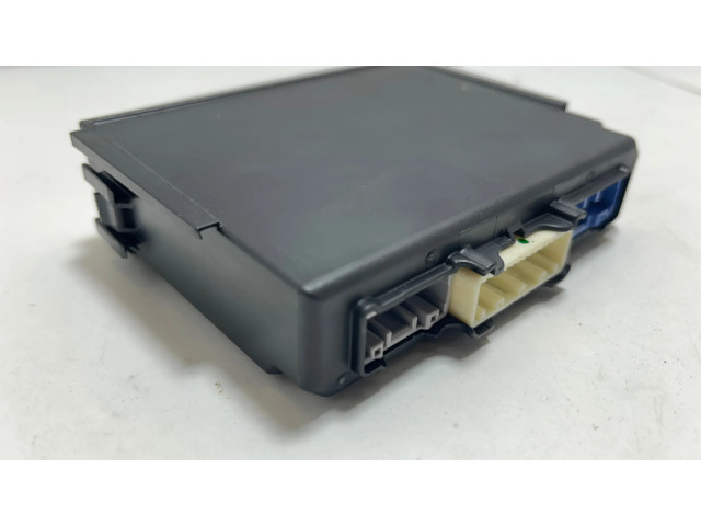 Блок комфорта G4YC675X0, 030147018501   Mazda 3 III   