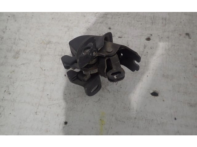 Замок багажника 8200031626 Renault Kangoo I