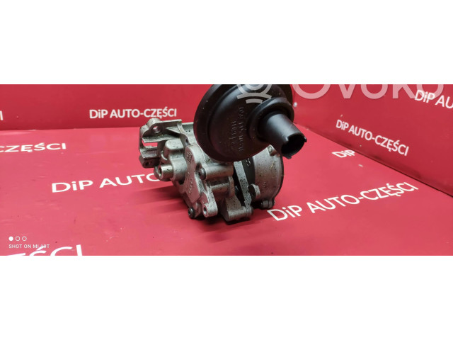 Масляный насос 059115103N Audi A6 S6 C6 4F