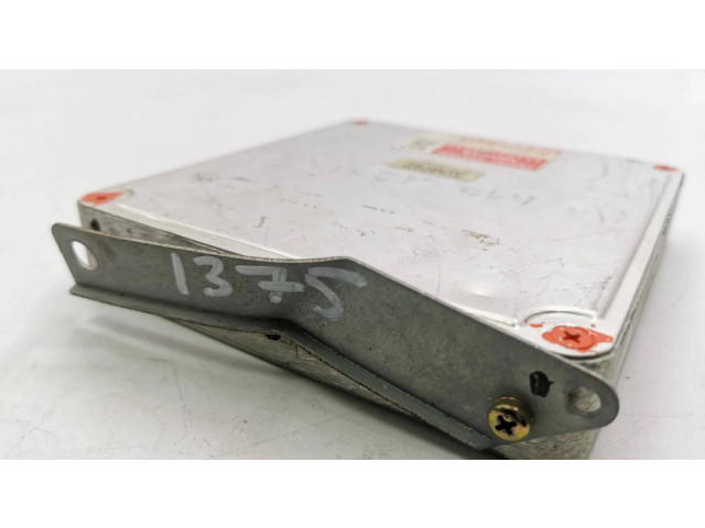 Řídící jednotka 8966132100, 1750000661 Toyota Camry 1996