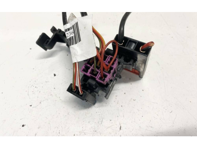 Блок предохранителей  8a0937530, 8A0937530   Audi A6 S6 C5 4B    