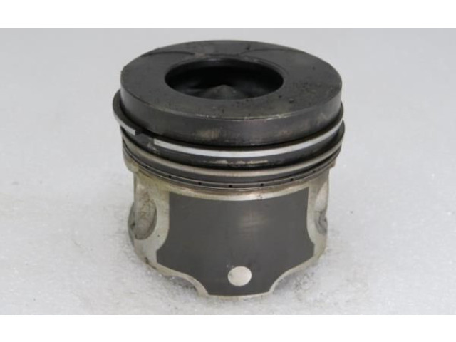 Поршень 5575X, K9K704 Renault Clio II