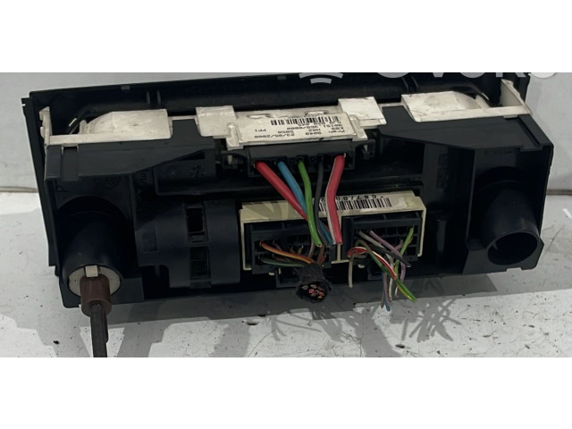 Блок управления климат-контролем    Skoda Fabia Mk2 (5J)