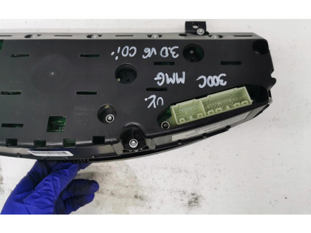 Панель приборов P05172054AE   Chrysler 300C       
