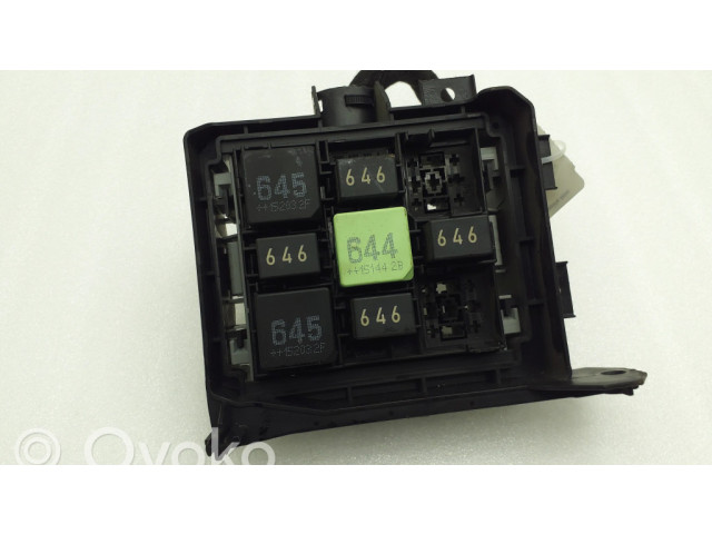 Pojistková skříňka 7P0937211A Porsche Cayenne (92A) 2015