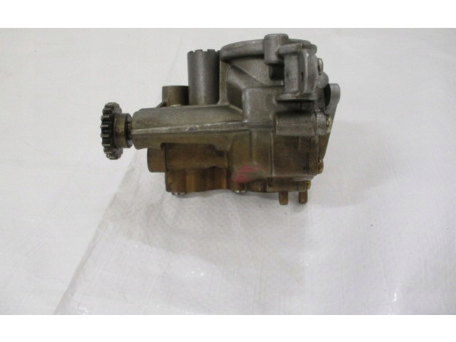 Масляный насос   150002257R  Renault Clio IV 