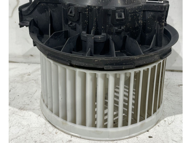 Вентилятор печки Volkswagen Jetta VI