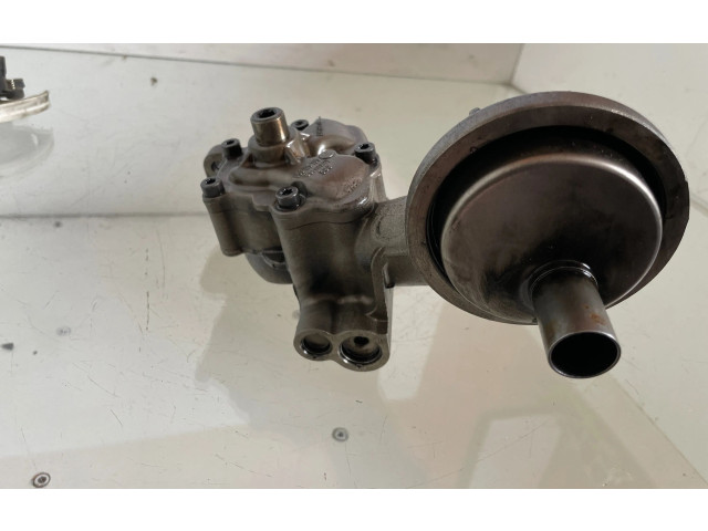 Масляный насос 059115105 Audi A6 S6 C6 4F