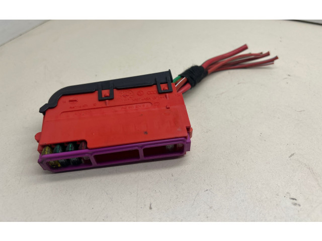 Pojistková skříňka 8K0941824B Audi Q7 4M 2017