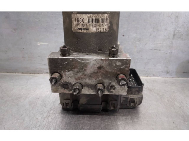 Блок АБС MR475991, AC045001784 Mitsubishi Space Wagon 1999 - 2004 года