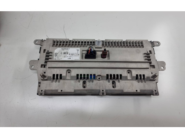 Дисплей    95b919597f   Porsche Macan (95B)