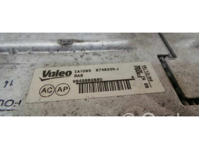 Интеркулер  9645682880   Citroen C5 2.0