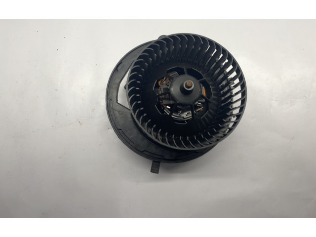 Вентилятор печки    5Q1819021   Volkswagen Jetta VII