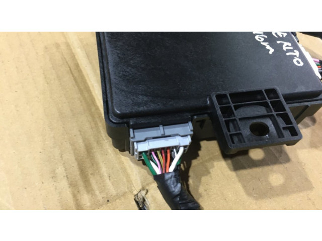 Блок управления 95470C5100 KIA Sorento