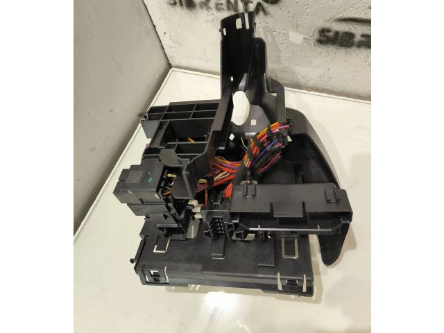 Блок предохранителей 517941395B, K702 Audi Q3 8U