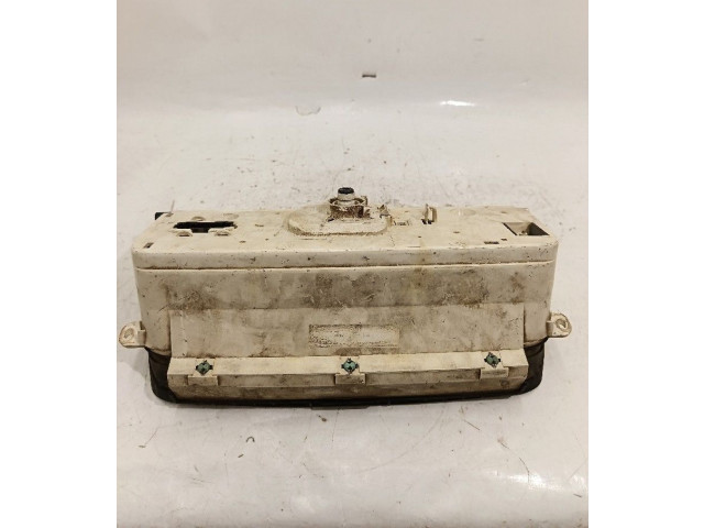 Přístrojová deska Volkswagen Transporter - Caravelle T3 1979