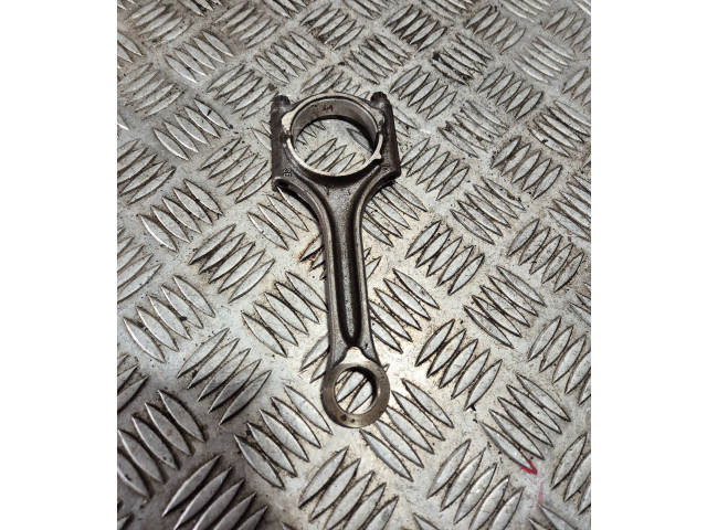 Шатун  B4204T11, 31401957    Volvo XC60  