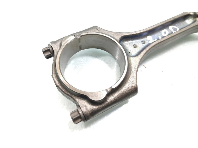 Шатун D5204T4 Volvo V40