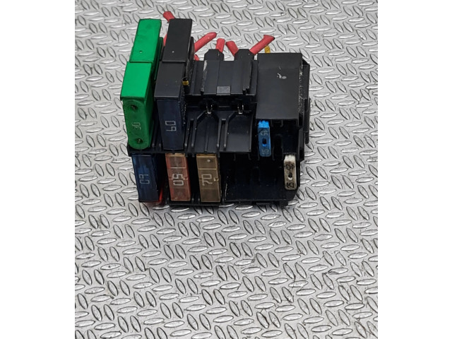 Блок предохранителей 15446181 Renault Clio II