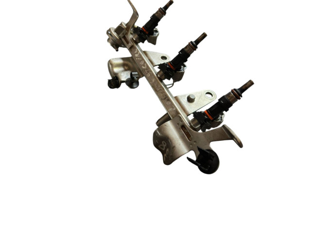 Форсунка 175201470R Dacia Logan II