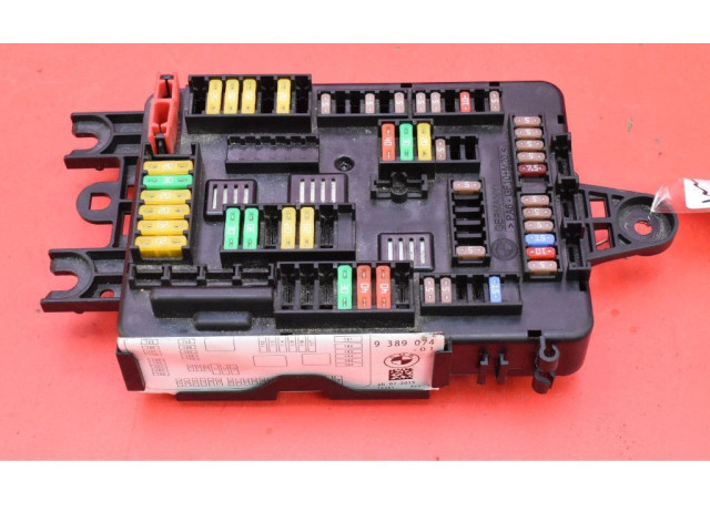 Блок предохранителей  9389070, 9389070   BMW Z4 E89    