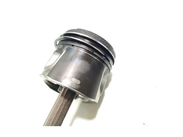  Поршень с шатуном D5244T18   Volvo XC90  