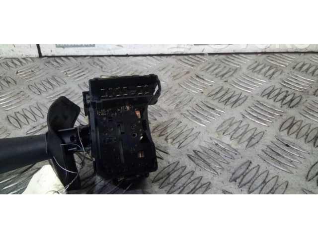 Ручка стеклоочистителей 6001549644 Dacia Logan I