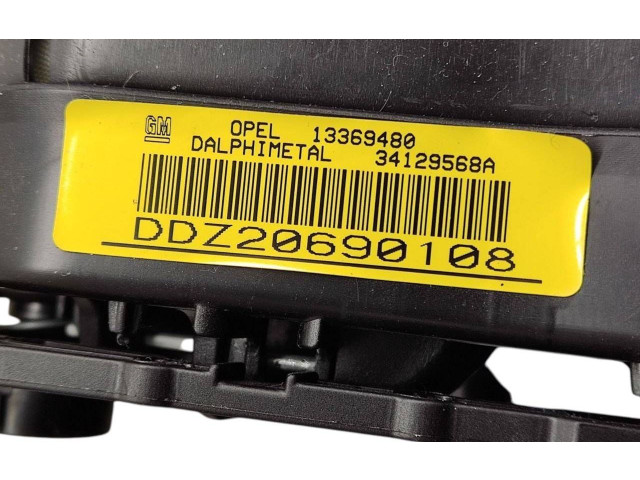 Руль 13338062, 34122765A Opel Corsa D